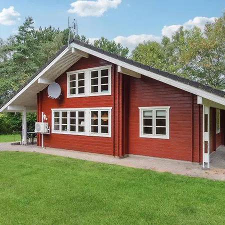 Дом отдыха Beautiful In With Sauna *
